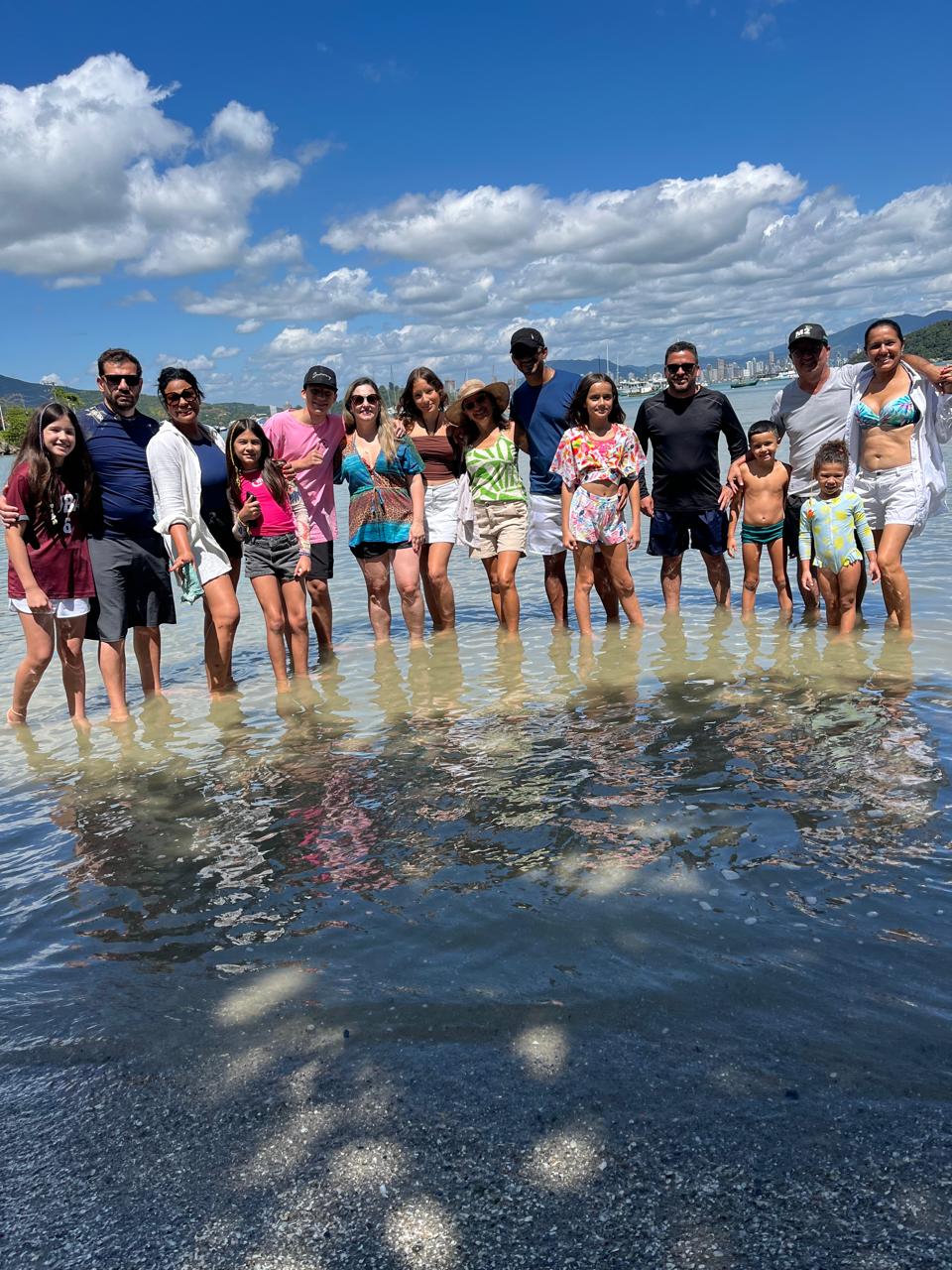 Famílias reunidas durante passeio da Dreams